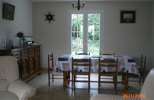 Saint-Jacut-de-la-Mer Cabin | 200m from the sea beautiful house of 110m2 for 6pers, comfortable, enclosed garden 473m