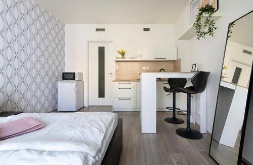 Kosire Apartment | 200Mb WIFI, Supermarket On-site, 12min City Center