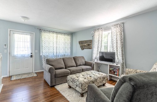 Woods Bay House | 201 m² House ∙ 2 bedrooms ∙ 4 guests
