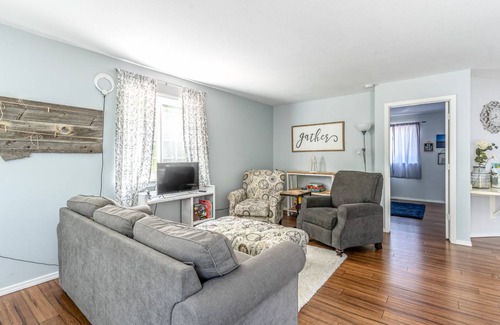 Woods Bay House | 201 m² House ∙ 2 bedrooms ∙ 4 guests