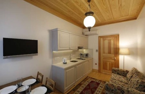 Old City Apartment | 201 · New & Cozy Apt in İstanbul old city