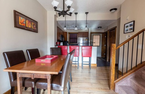 Canmore Ski Chalet | 202 Canmore home with beautiful views