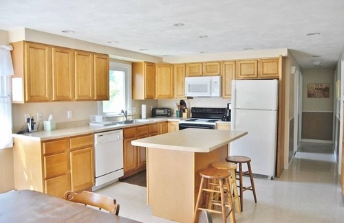 Snug Harbor House | 2024 ~ NOW BOOKING SUMMER WEEKS ~ Snug Harbor - Great Family Getaway!