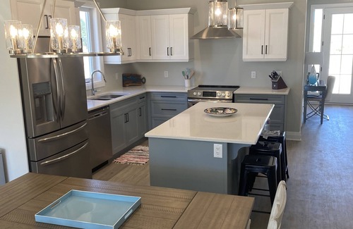 Port Stanley House | 2025 JUST Released 8 Guest Beach House w/Arcade, Gym, Pool, BEACH & Private yard