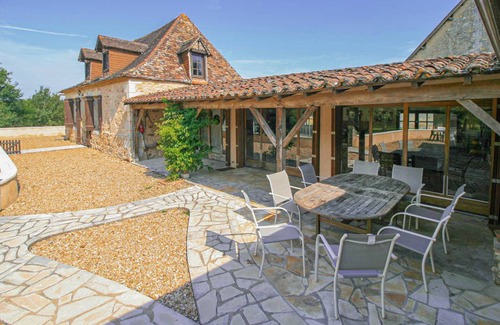 Eglise-Neuve-d'Issac House | 205 m² House ∙ 5 bedrooms ∙ 8 guests