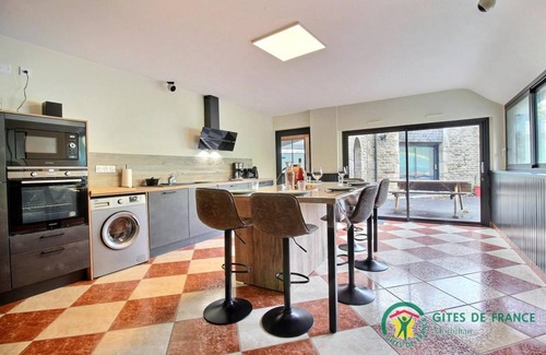 Guern House | 205 m² Gîte ∙ 3 bedrooms ∙ 6 guests