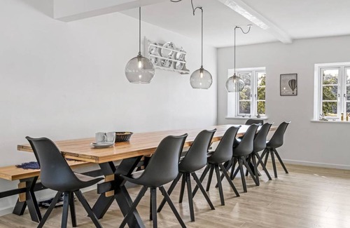 Gram House | 206 m² House ∙ 1 bedroom ∙ 14 guests