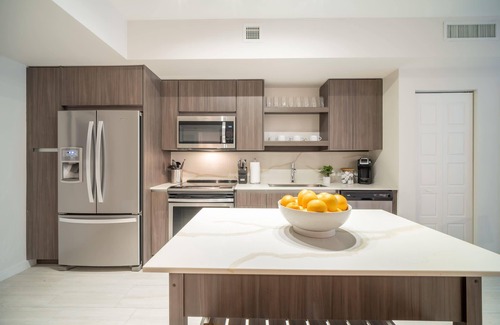 Glenvar Heights Apartment | #207 - Tucker Dadeland