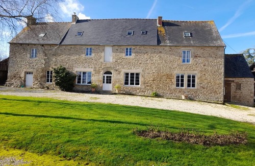 Pleven House | 208 m² Gîte ∙ 6 bedrooms ∙ 12 guests