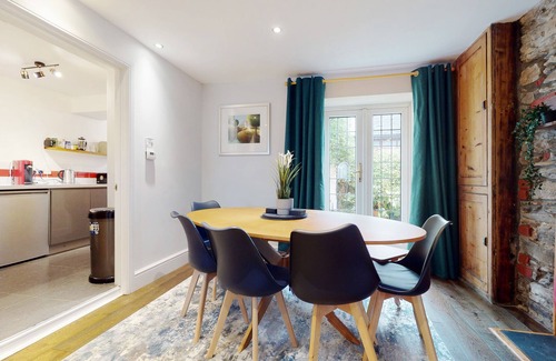 Lynton Cottage | 21 CROSS STREET, pet friendly, country holiday cottage in Lynton