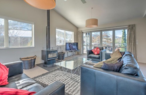 Hanmer Springs House | 21 Denby Place