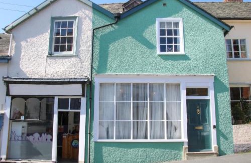 Bishops Castle House | 21 High Street