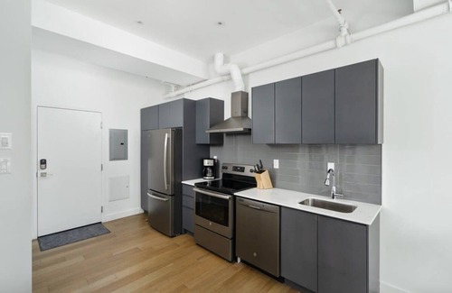 Chinatown Apartment | 210- 1Bedroom Queen S