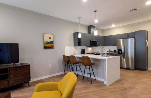 Dunellen Apartment | 210 Brand New 1 Bedroom, 1 Bath, 1 Full Kit, 1 Liv