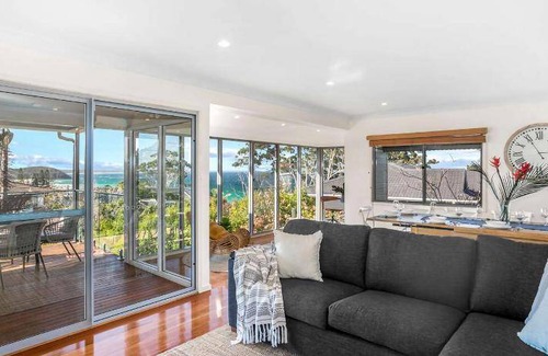 Narrawallee House | 210 m² House ∙ 4 bedrooms ∙ 9 guests