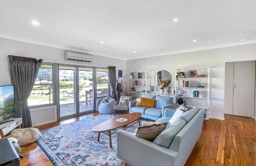 Millfield House | 210 m² House ∙ 4 bedrooms ∙ 8 guests