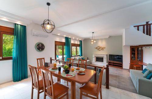 Petaloudes Villa | 210 m² Villa ∙ 4 bedrooms ∙ 12 guests