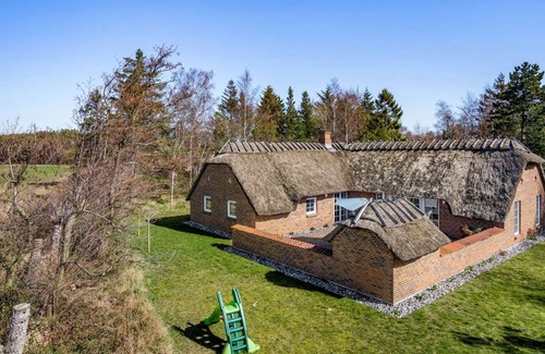 Bøtø By House | 212 m² House ∙ 1 bedroom ∙ 12 guests