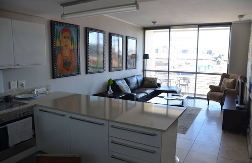 Victoria and Alfred Waterfront Apartment | 214 Harbour Bridge is a luxurious self-catering apartment.