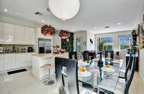 Tarpon River Villa | 216 m² Villa ∙ 4 bedrooms ∙ 8 guests