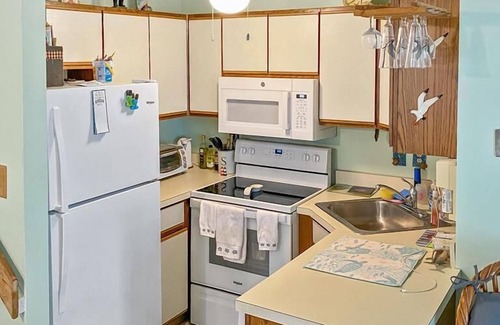 Townsend's Inlet House | 217 86th Street Unit A