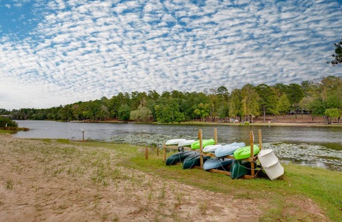 Holly Lake Ranch House | 218 m² House ∙ 3 bedrooms ∙ 6 guests