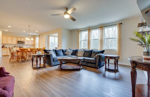 Johnstown House | 218 m² House ∙ 3 bedrooms ∙ 14 guests
