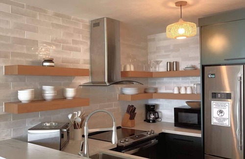 Bajura Condo | #22 Breezy Beachfront Penthouse READ DESCRIPTION