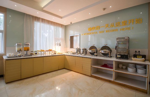 Yichang Hotel | 22 m² Hotel ∙ 3 guests