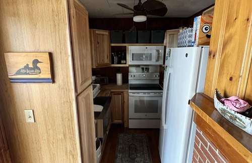 Holderness House | 220 feet of shoreline on Little Squam Lake - 4 Season Lakefront Property
