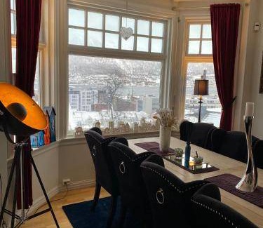 Tromso Apartment | 220 m² Apartment ∙ 4 bedrooms ∙ 10 guests