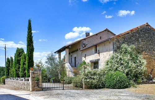 La Chapelle-Faucher House | 220 m² House ∙ 4 bedrooms ∙ 8 guests