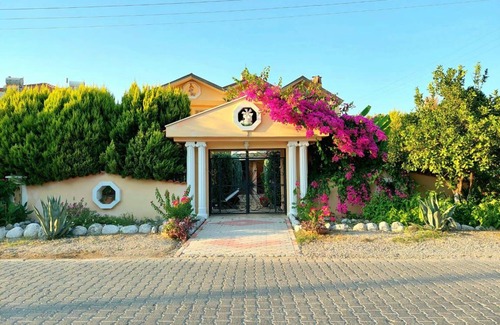 Dalyan City Center House | 220 m² House ∙ 5 bedrooms ∙ 11 guests