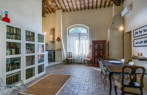 Lorenzana House | 220 m² House ∙ 1 bedroom ∙ 4 guests