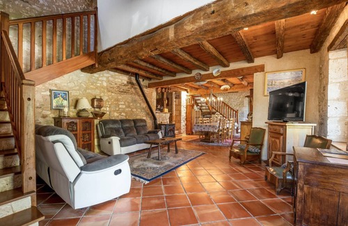 Thenac House | 220 m² House ∙ 6 bedrooms ∙ 16 guests