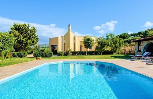 Rethymno House | 220 m² House ∙ 6 bedrooms ∙ 14 guests