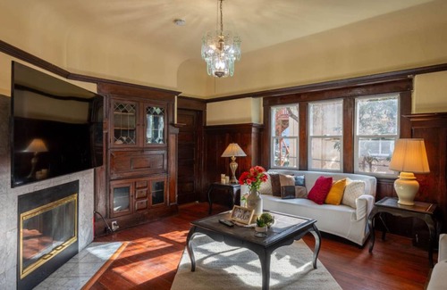 North Berkeley House | 220 m² House ∙ 5 bedrooms ∙ 11 guests