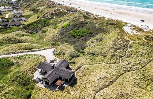 Blokhus House | 221 m² House ∙ 4 bedrooms ∙ 8 guests