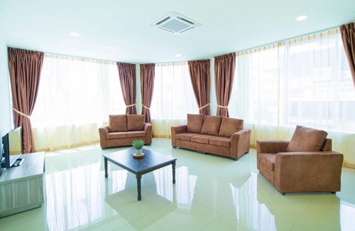 Mersing Bed & Breakfast | 223 m² Bed and breakfast ∙ 5 bedrooms ∙ 12 guests