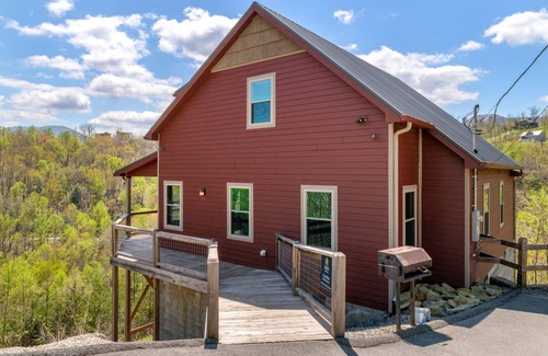 Chalet Village North Cabin | 223 m² Cabin ∙ 3 bedrooms ∙ 12 guests