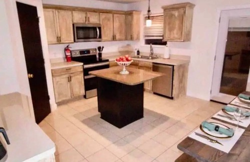 Denton House | 223 m² House ∙ 4 bedrooms ∙ 13 guests