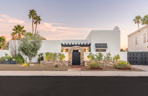 Continental Foothills House | 225 m² House ∙ 4 bedrooms ∙ 8 guests