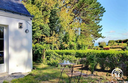 Groix House | 225 m² Gîte ∙ 5 bedrooms ∙ 12 guests