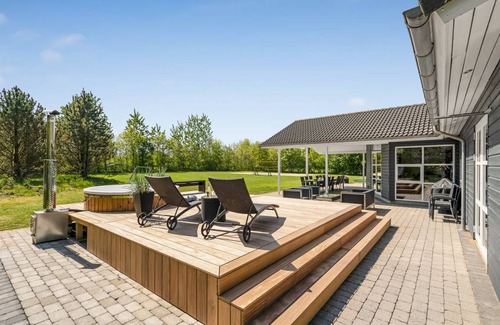 Sundstrup House | 225 m² House ∙ 4 bedrooms ∙ 14 guests