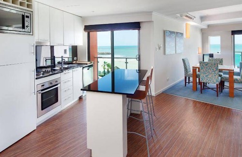 Mandurah Apartment | 226 m² Apartment ∙ 3 bedrooms ∙ 127 guests
