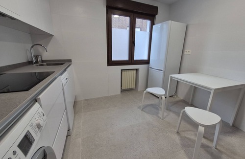 Arriondas Ski Chalet | 22A04 Casa Azul del corral de abaju en Arriondas