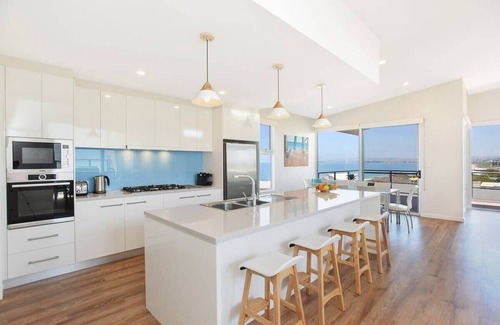 Port Elliot House | 23 Boomer - Wi-Fi - Luxury - Ocean Views