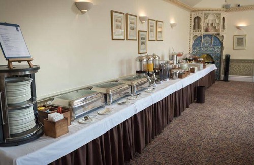 Coombe Hill Hotel | 23 m² Hotel ∙ 7 bedrooms ∙ 127 guests