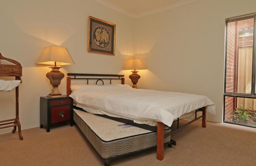 Doubleview Apartment | 230 Alice Street