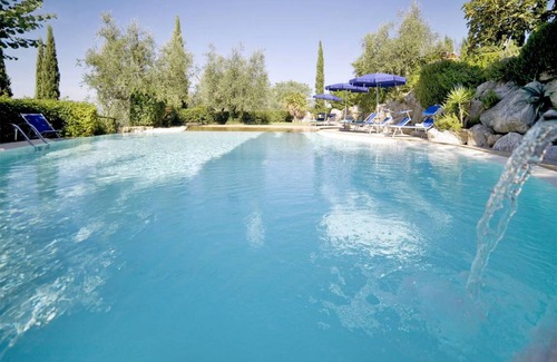 Montopoli in Val d'Arno Villa | 230 m² Villa ∙ 5 bedrooms ∙ 9 guests